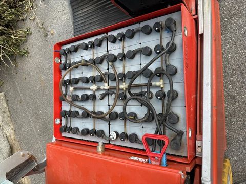 [3244-6484946-3.jpg]