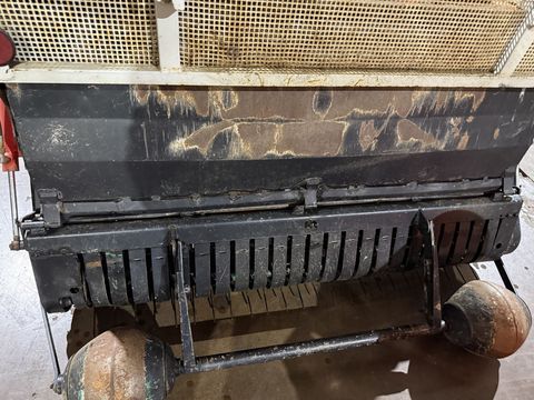 [3244-6503621-5.jpg]