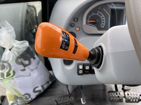 [3244-6546547-26.jpg]