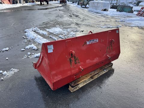 [3244-6663837-3.jpg]