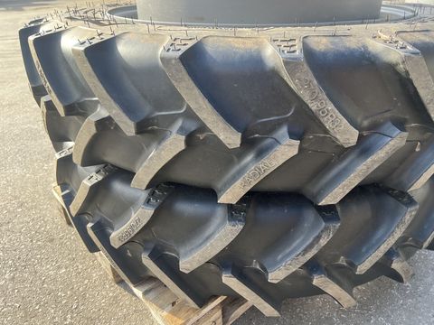 [3244-6722294-3.jpg]