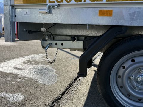 [3244-6757448-9.jpg]