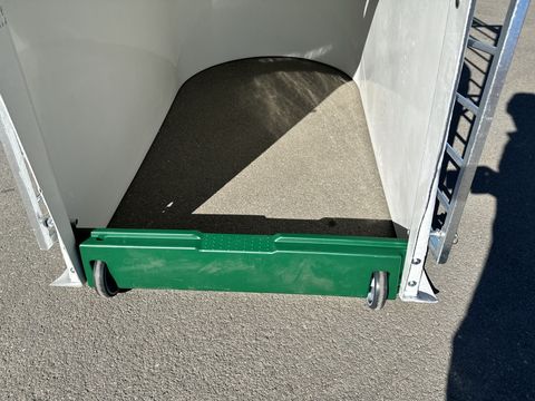 [3244-6757502-16.jpg]