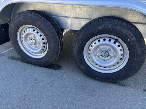 [3244-6757671-17.jpg]