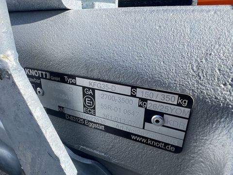 [3244-6757717-20.jpg]