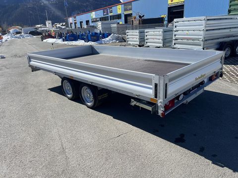 [3244-6757717-4.jpg]