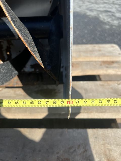 [3244-6819232-10.jpg]