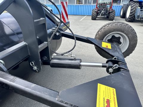 [3244-6884429-12.jpg]