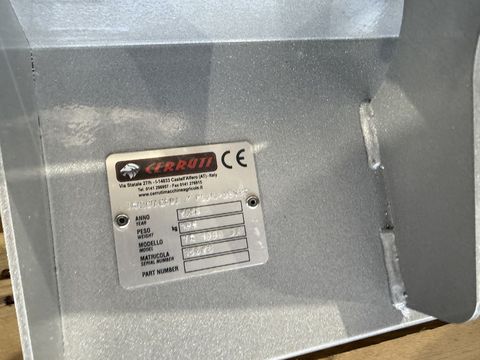 [3244-7107269-7.jpg]