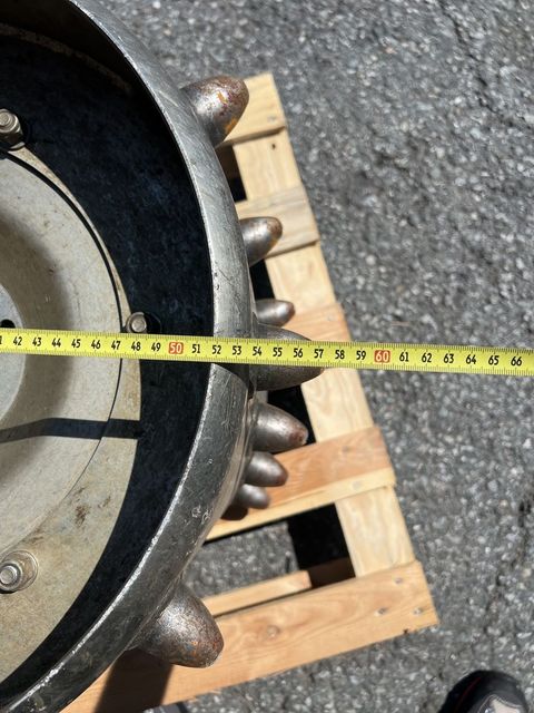 [3244-7470726-3.jpg]