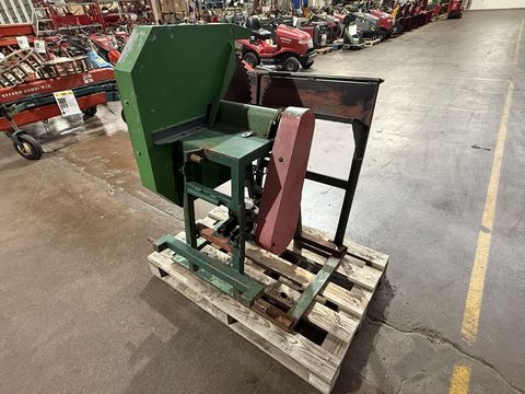 [3244-7497276-4.jpg]