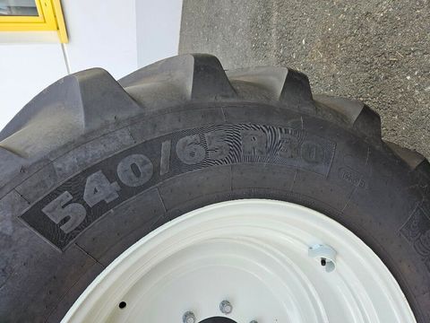 [3258-4575705-15.jpg]