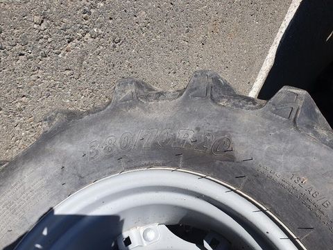 [3258-4697725-10.jpg]