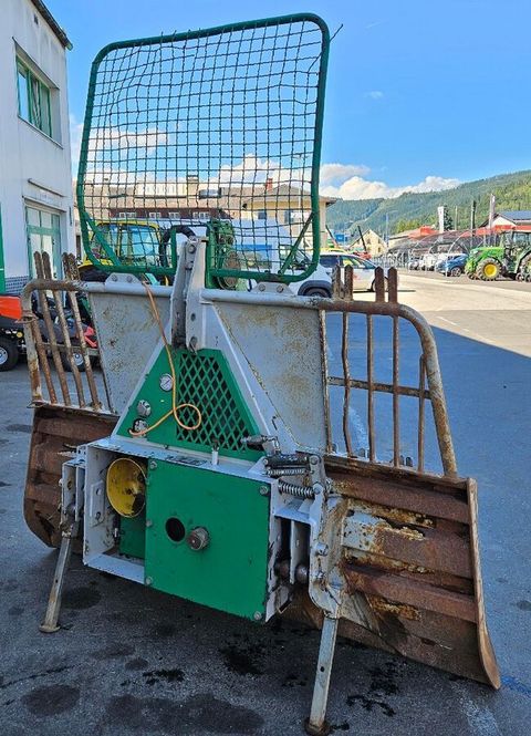 [3258-6120216-5.jpg]