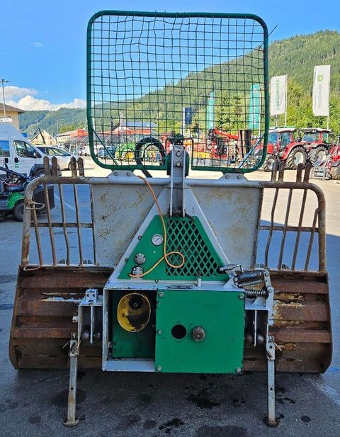 [3258-6120216-6.jpg]