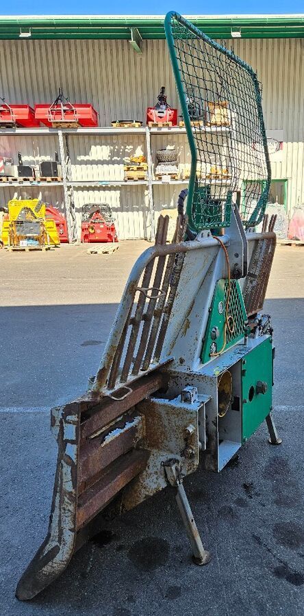 [3258-6120216-8.jpg]