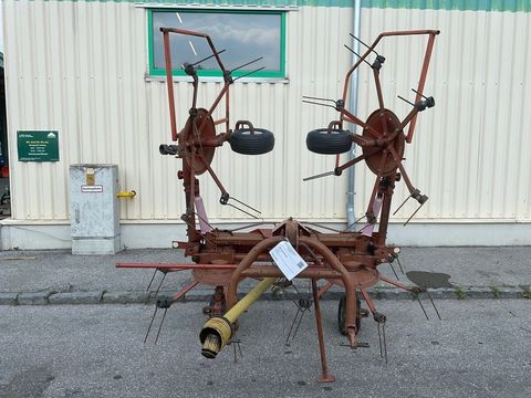 [3260-4379050-4.jpg]