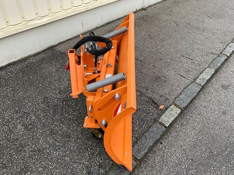 [3260-4794741-7.jpg]