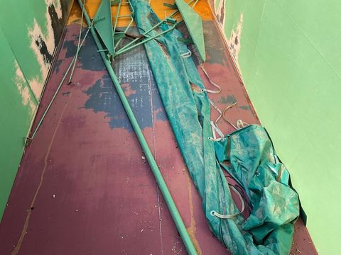 [3260-5623923-12.jpg]