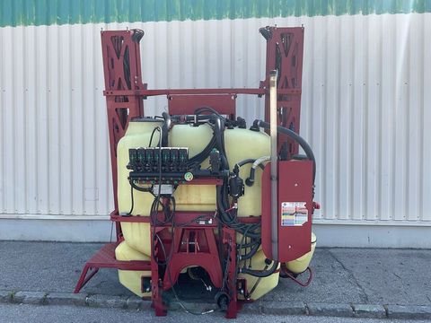 [3260-5809388-4.jpg]