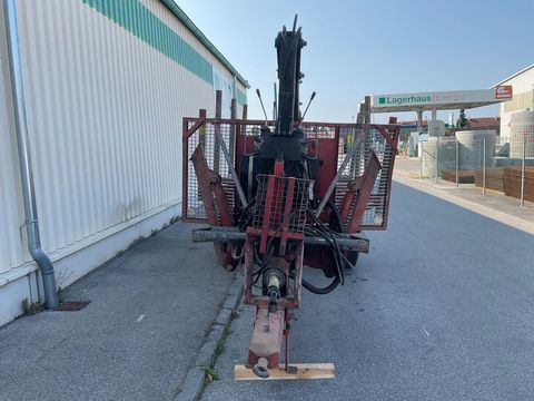 [3260-5829083-4.jpg]