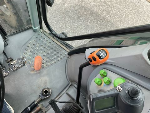 [3260-5981758-19.jpg]