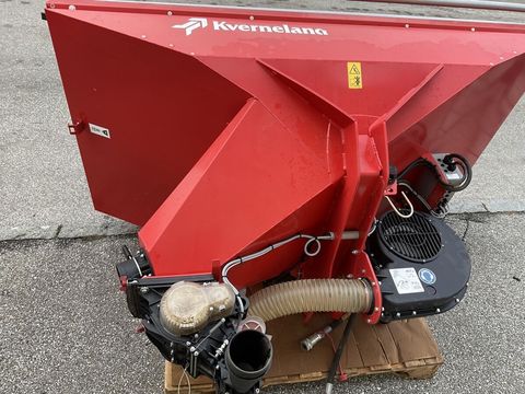 [3260-6484902-9.jpg]