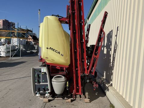 [3260-6498645-6.jpg]