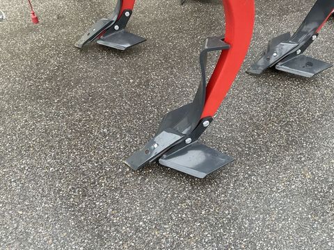 [3260-6499584-12.jpg]