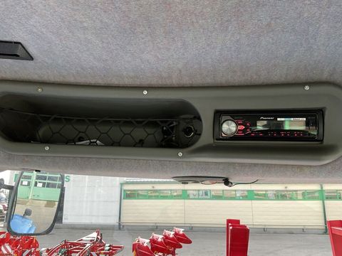 [3260-6542609-25.jpg]