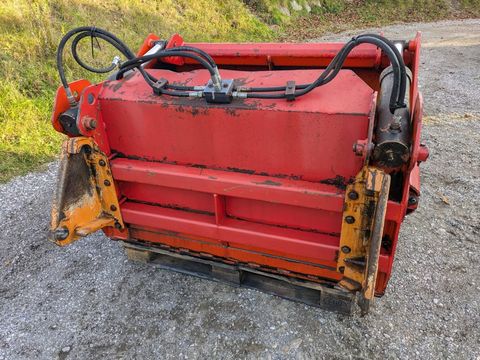 [3290-6521715-3.jpg]