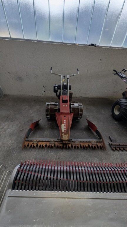 [3290-6875131-5.jpg]