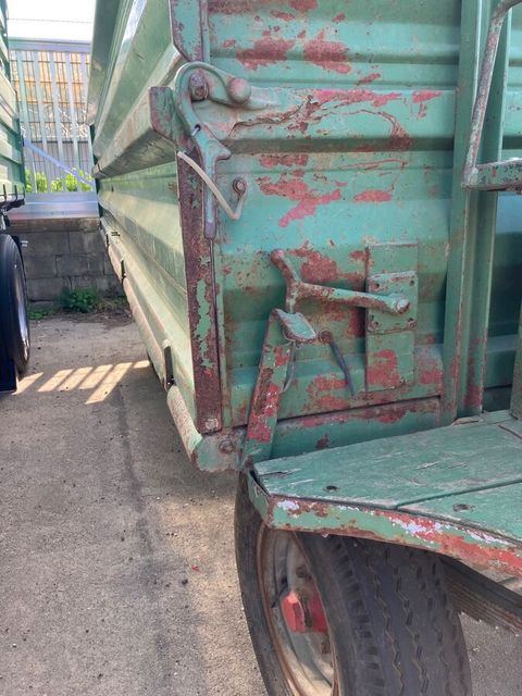 [3293-4340318-4.jpg]