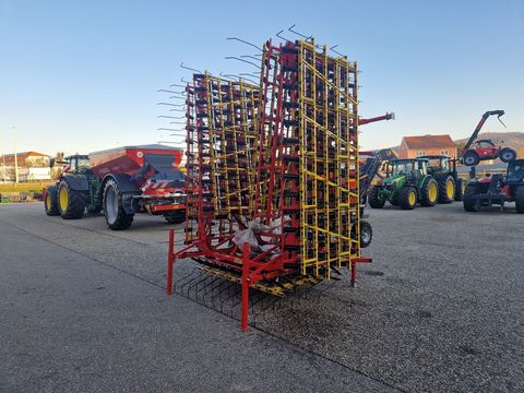 [3293-4888814-3.jpg]