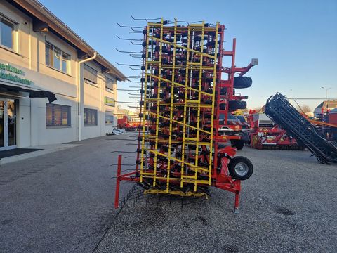 [3293-4888814-6.jpg]