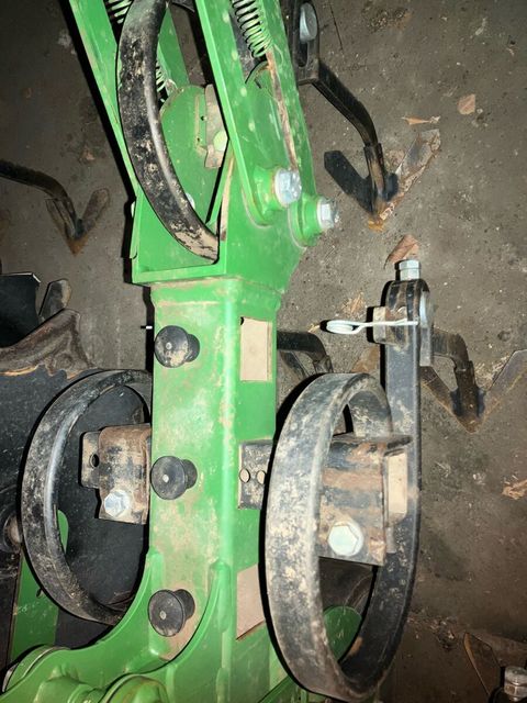 [3293-5159413-4.jpg]