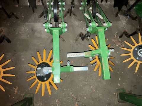 [3293-5159413-6.jpg]