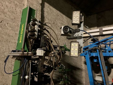 [3293-5159413-7.jpg]