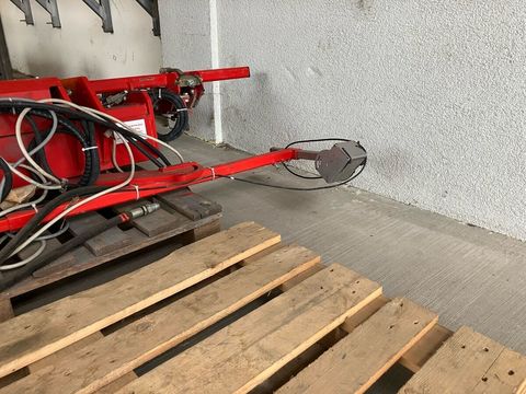 [3293-5222395-3.jpg]