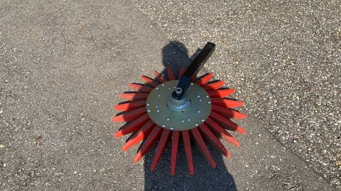 [3293-5750760-4.jpg]