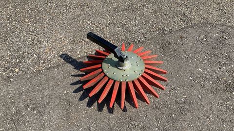 [3293-5750760-5.jpg]