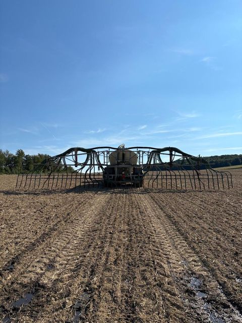 [3293-6535175-4.jpg]