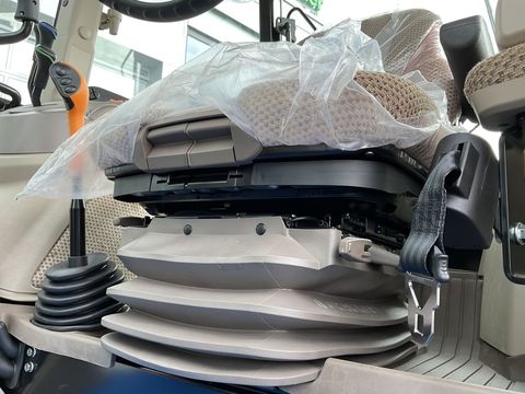 [3293-6652223-17.jpg]