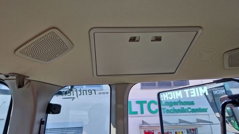 [3293-6682285-13.jpg]