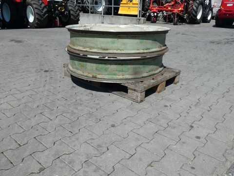 [3342-3025126-3.jpg]