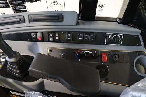 [3342-4412987-14.jpg]