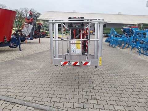 [3342-4753452-4.jpg]