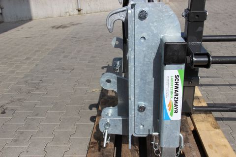 [3342-5043190-6.jpg]