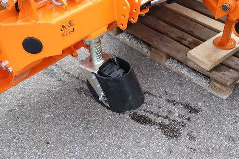 [3342-5067591-7.jpg]