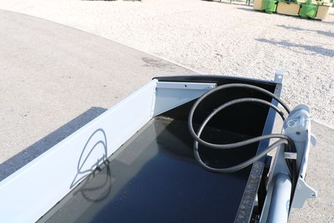[3342-5127606-8.jpg]